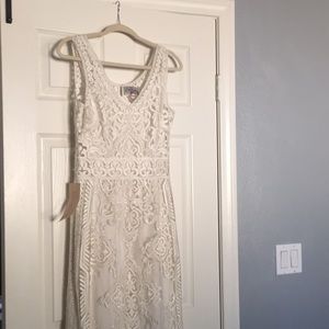 NWT BHLDN Lace buttonback bridal gown sz4